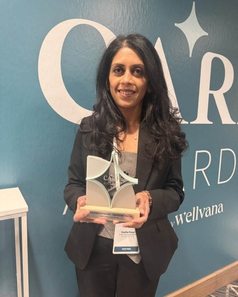 sneha holding award